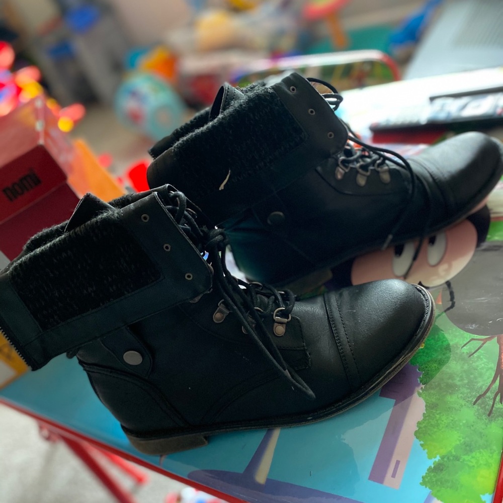 Black boots